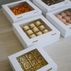 Pudełko na ciasto pączki donut karton na tort opakowanie z okienkiem chrzest wesele biały 5 sztuk 30x30x10