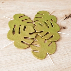 Figurka na tort 5 sztuk liście cukrowe monstery zielone urodziny safari jungle