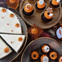 Posypka cukrowa na tort halloween dynia pomarańczowe beziki na babeczki 10 sztuk