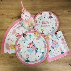 Talerzyki papierowe kubeczki serwetki baletnica mix ozdoby na stół zestaw 36 el