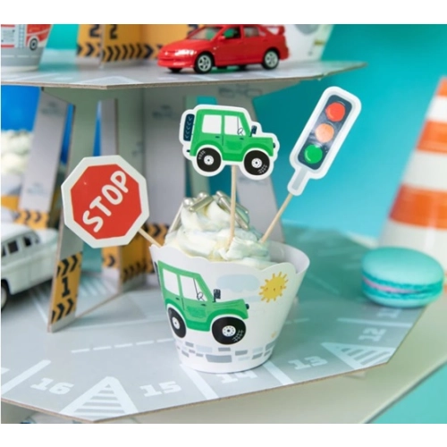 Papilotki osłonki auto autka babeczki muffinki 6x