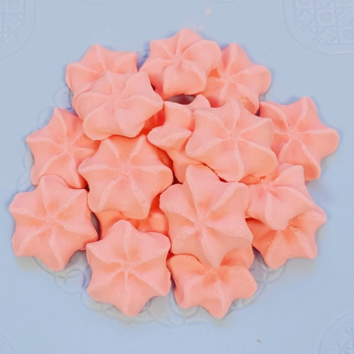 Posypka na tort bezy cukrowe beziki różowe ozdoby dekoracje urodzinowe 100g