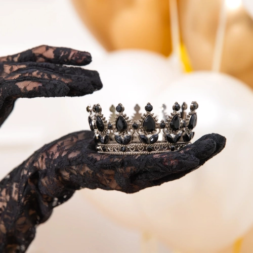 Korona na tort czarna z czarnymi kryształami diamentami tiara diadem dekoracja dla księżniczki