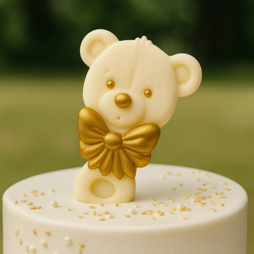 Figurka cukrowa na tort grzechotka miś ecru na roczek baby shower chrzest