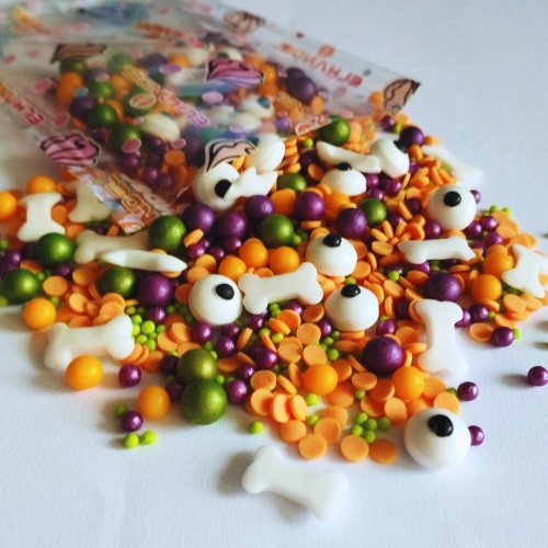 Posypka cukrowa na tort halloween perełki maczki kofetti oczy kości 50g