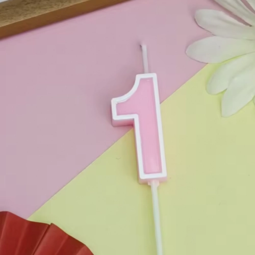 Świeczka na tort różowa cyfra 1 świeczki urodzinowe ozdobne roczek 1 sztuka