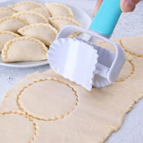 Radełko wałek do pierogów wykrawacz do ciasta forma pierożnica karbowana